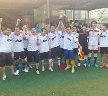 jo cup trong bai